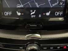 Volvo XC60 B5 MHEV R-Design 