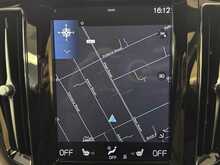 Volvo XC60 B5 MHEV R-Design 