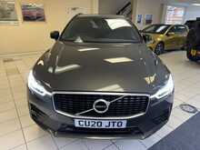 Volvo XC60 B5 MHEV R-Design 