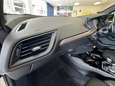 2.0 220d M Sport Saloon 4dr Diesel Auto Euro 6 (s/s) (190 ps)