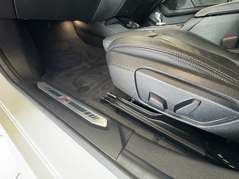 2.0 220d M Sport Saloon 4dr Diesel Auto Euro 6 (s/s) (190 ps)