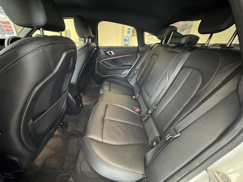 2.0 220d M Sport Saloon 4dr Diesel Auto Euro 6 (s/s) (190 ps)