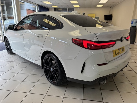 2.0 220d M Sport Saloon 4dr Diesel Auto Euro 6 (s/s) (190 ps)