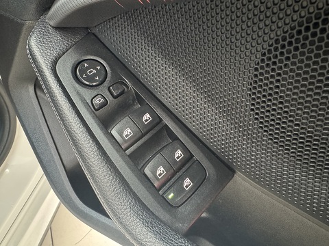 2.0 220d M Sport Saloon 4dr Diesel Auto Euro 6 (s/s) (190 ps)