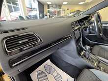 Volkswagen Golf TSI EVO R-Line 