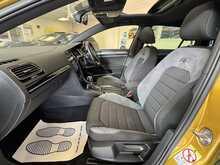 Volkswagen Golf TSI EVO R-Line 