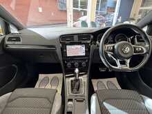 Volkswagen Golf TSI EVO R-Line 