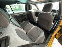 Volkswagen Golf TSI EVO R-Line 