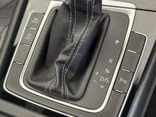 Volkswagen Golf TSI EVO R-Line 