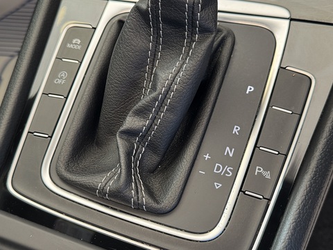 1.5 TSI EVO GPF R-Line Hatchback 5dr Petrol DSG Euro 6 (s/s) (150 ps)