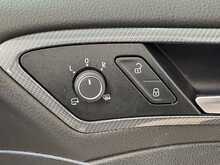 Volkswagen Golf TSI EVO R-Line 