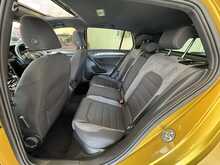 Volkswagen Golf TSI EVO R-Line 