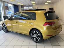 Volkswagen Golf TSI EVO R-Line 