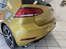 Volkswagen Golf TSI EVO R-Line 