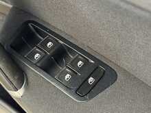 Volkswagen Golf TSI EVO R-Line 