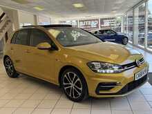 Volkswagen Golf TSI EVO R-Line 