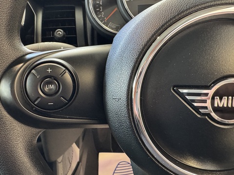 1.5 One Classic Hatchback 3dr Petrol Steptronic Euro 6 (s/s) (102 ps)