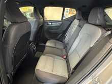 Volvo XC40 h T4 Plus 