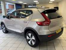 Volvo XC40 h T4 Plus 