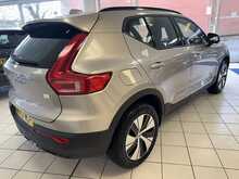 Volvo XC40 h T4 Plus 