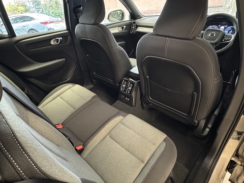 1.5h T4 Recharge 10.7kWh Plus SUV 5dr Petrol Plug-in Hybrid Auto Euro 6 (s/s) (211 ps)