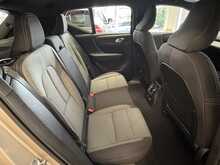 Volvo XC40 h T4 Plus 