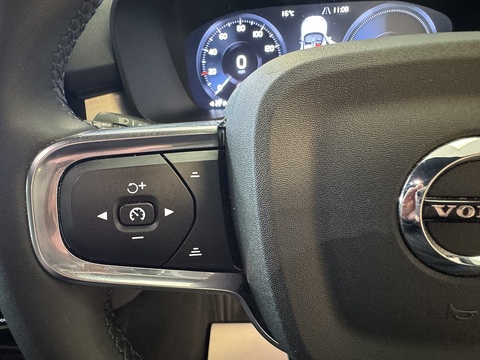 1.5h T4 Recharge 10.7kWh Plus SUV 5dr Petrol Plug-in Hybrid Auto Euro 6 (s/s) (211 ps)