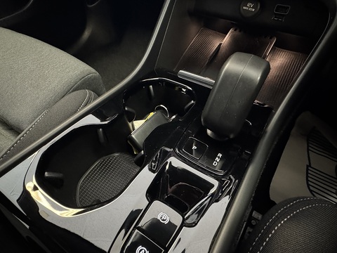 1.5h T4 Recharge 10.7kWh Plus SUV 5dr Petrol Plug-in Hybrid Auto Euro 6 (s/s) (211 ps)