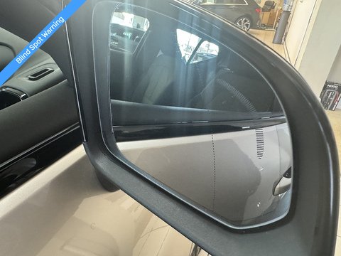 1.5h T4 Recharge 10.7kWh Plus SUV 5dr Petrol Plug-in Hybrid Auto Euro 6 (s/s) (211 ps)