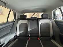 Volkswagen Golf TDI BlueMotion 