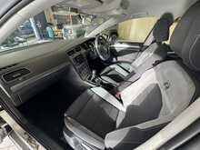 Volkswagen Golf TDI BlueMotion 