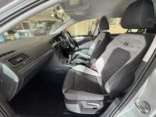 Volkswagen Golf TDI BlueMotion 