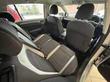 Volkswagen Golf TDI BlueMotion 