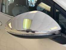 Volkswagen Golf TDI BlueMotion 