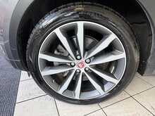 Jaguar E-PACE P250 R-Dynamic HSE 