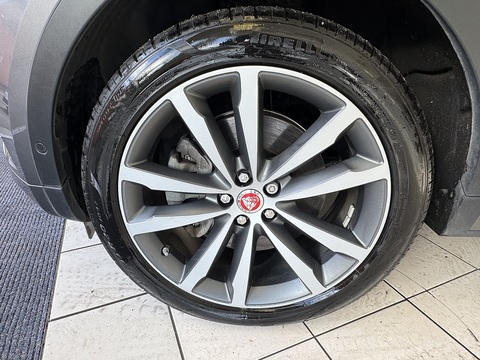 P250 R-Dynamic HSE SUV 2.0 Automatic Petrol