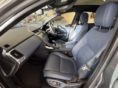 P250 R-Dynamic HSE SUV 2.0 Automatic Petrol