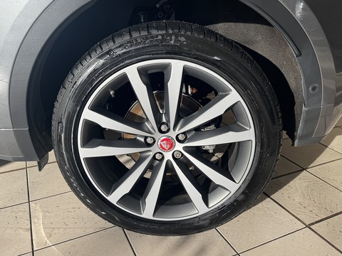 P250 R-Dynamic HSE SUV 2.0 Automatic Petrol