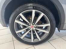 Jaguar E-PACE P250 R-Dynamic HSE 