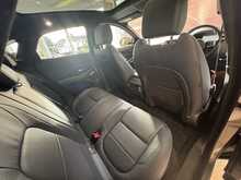 Jaguar E-PACE P250 R-Dynamic HSE 