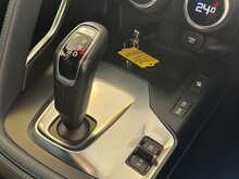 Jaguar E-PACE P250 R-Dynamic HSE 