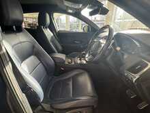 Jaguar E-PACE P250 R-Dynamic HSE 