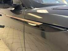 Land Rover Range Rover Velar P300 R-Dynamic SE 