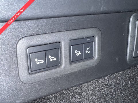 2.0 P300 R-Dynamic SE SUV 5dr Petrol Auto 4WD Euro 6 (s/s) (300 ps)