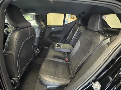 1.5 T3 R-Design SUV 5dr Petrol Auto Euro 6 (s/s) (163 ps)