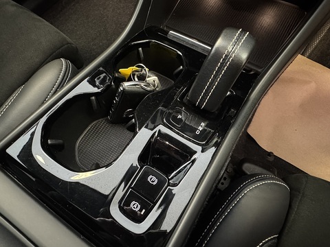 1.5 T3 R-Design SUV 5dr Petrol Auto Euro 6 (s/s) (163 ps)