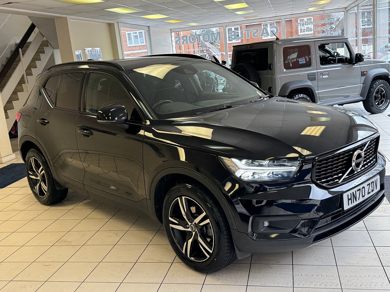 Volvo 1.5 T3 R-Design SUV 5dr Petrol Auto Euro 6 (s/s) (163 ps)