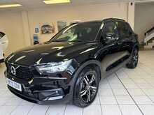 Volvo XC40 T3 R-Design 