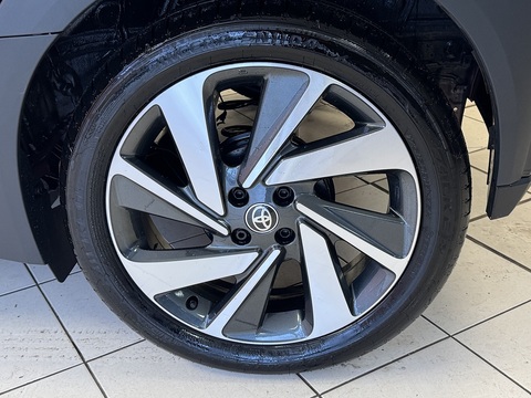 1.0 VVT-i Edge Hatchback 5dr Petrol x-shift Euro 6 (s/s) (72 ps)