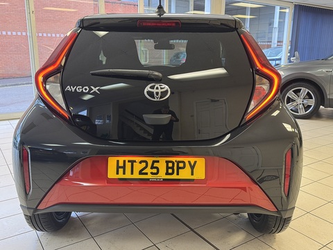 1.0 VVT-i Edge Hatchback 5dr Petrol x-shift Euro 6 (s/s) (72 ps)